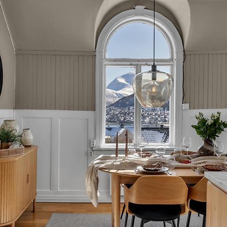 Lovely City Center Apartment With Amazing Views And Free Parking! Tromsø Exterior foto